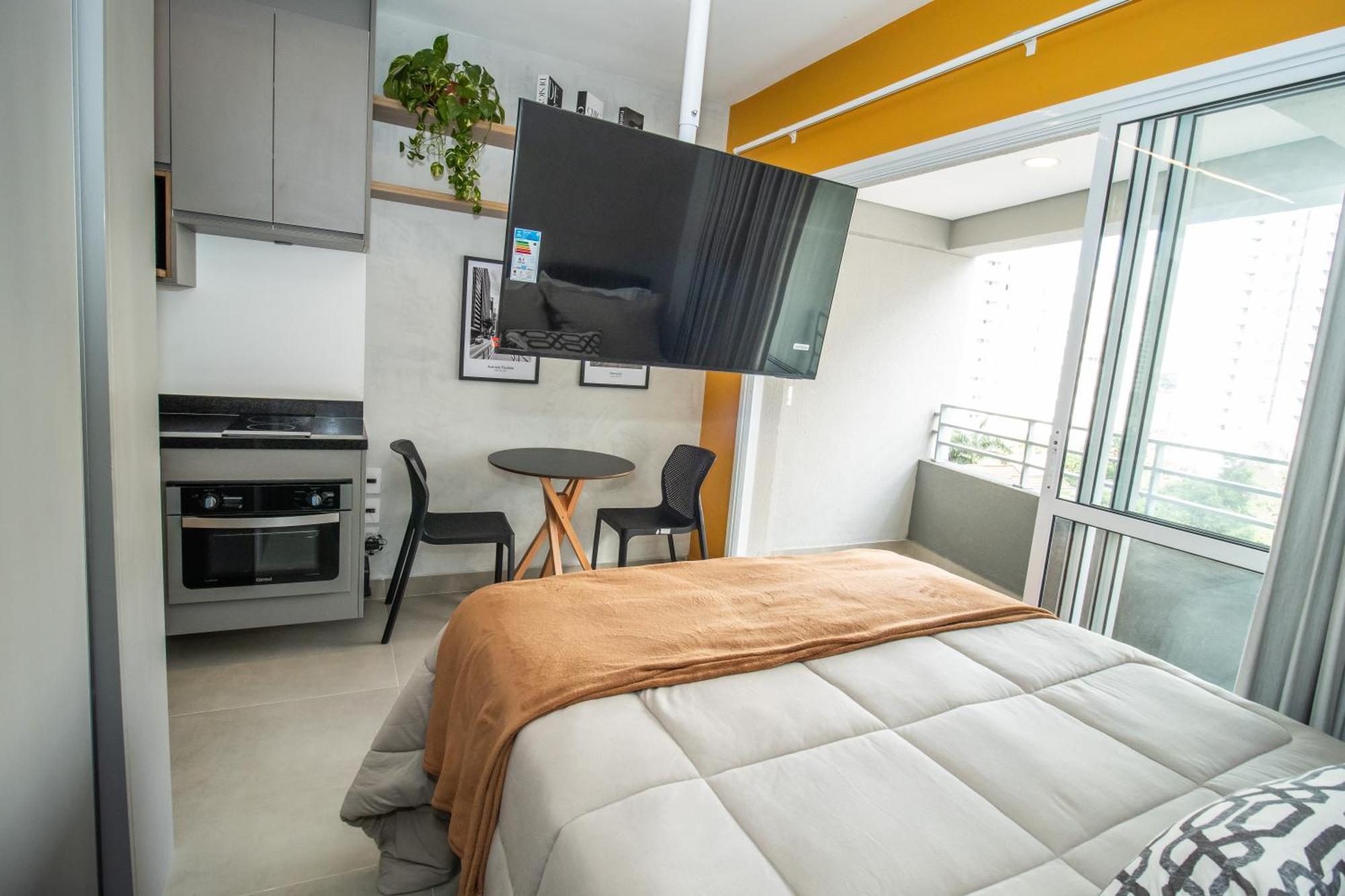 Staycy - Perdizes Em Localizacao *