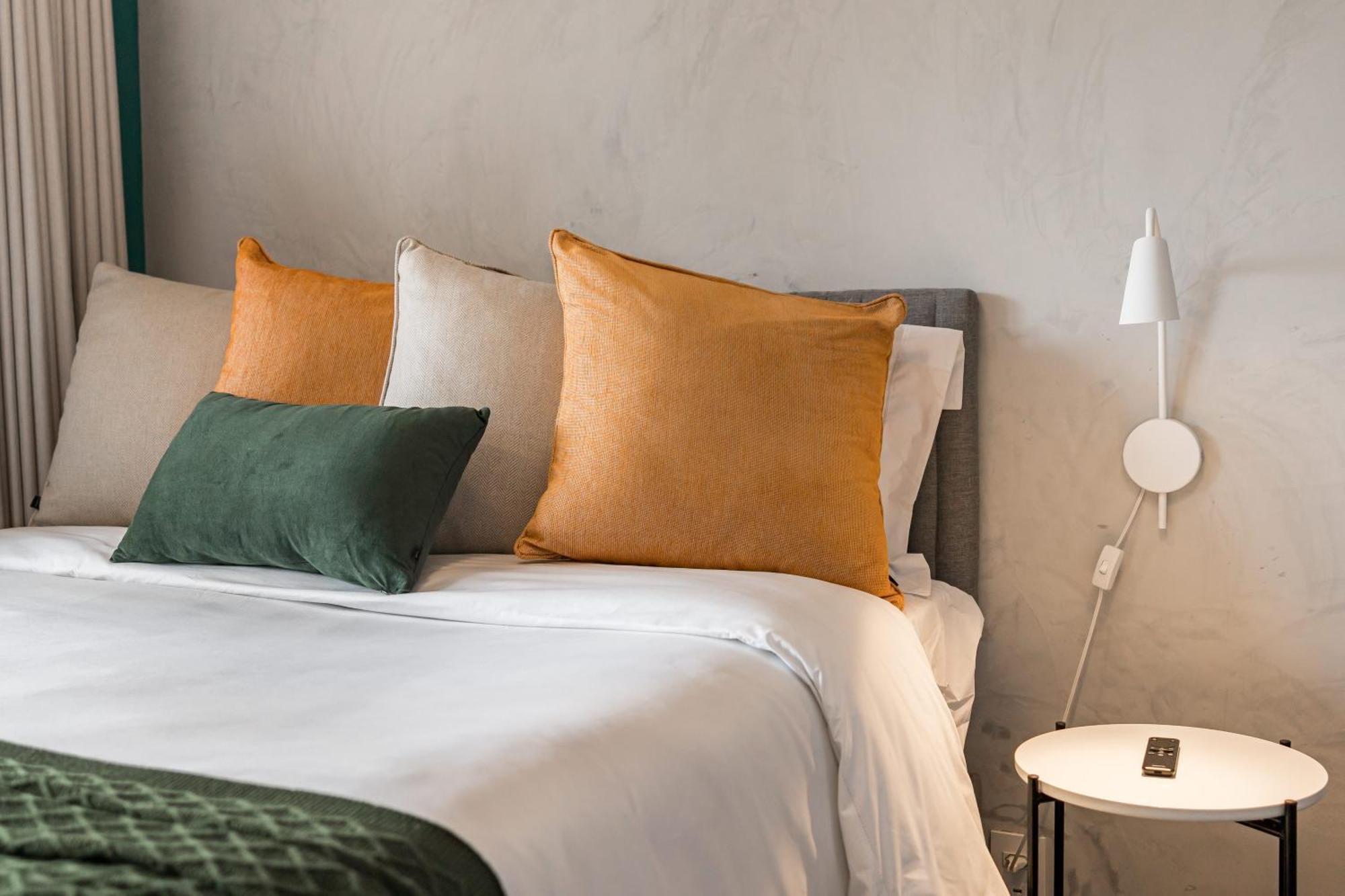 Staycy - Perdizes Em Localizacao